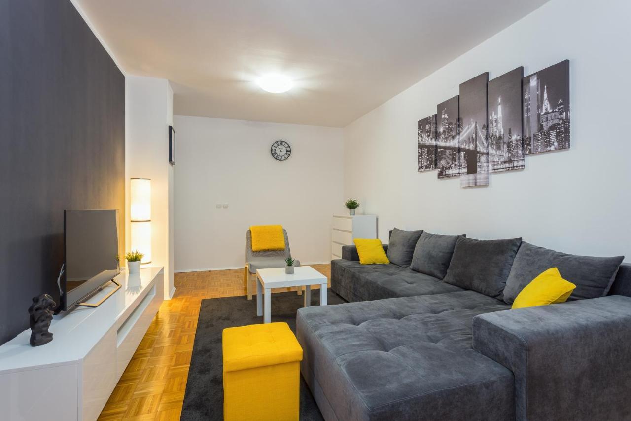 Laveruda Apartment With Balcony And Free Parking Pola Esterno foto