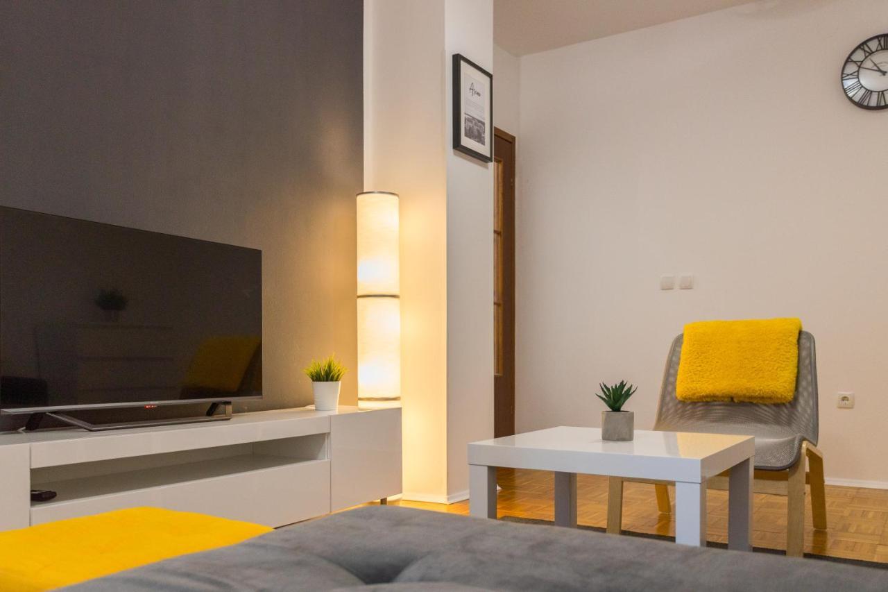 Laveruda Apartment With Balcony And Free Parking Pola Esterno foto