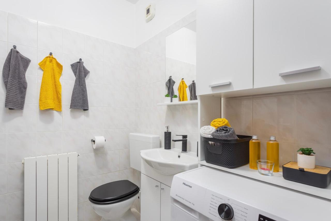 Laveruda Apartment With Balcony And Free Parking Pola Esterno foto