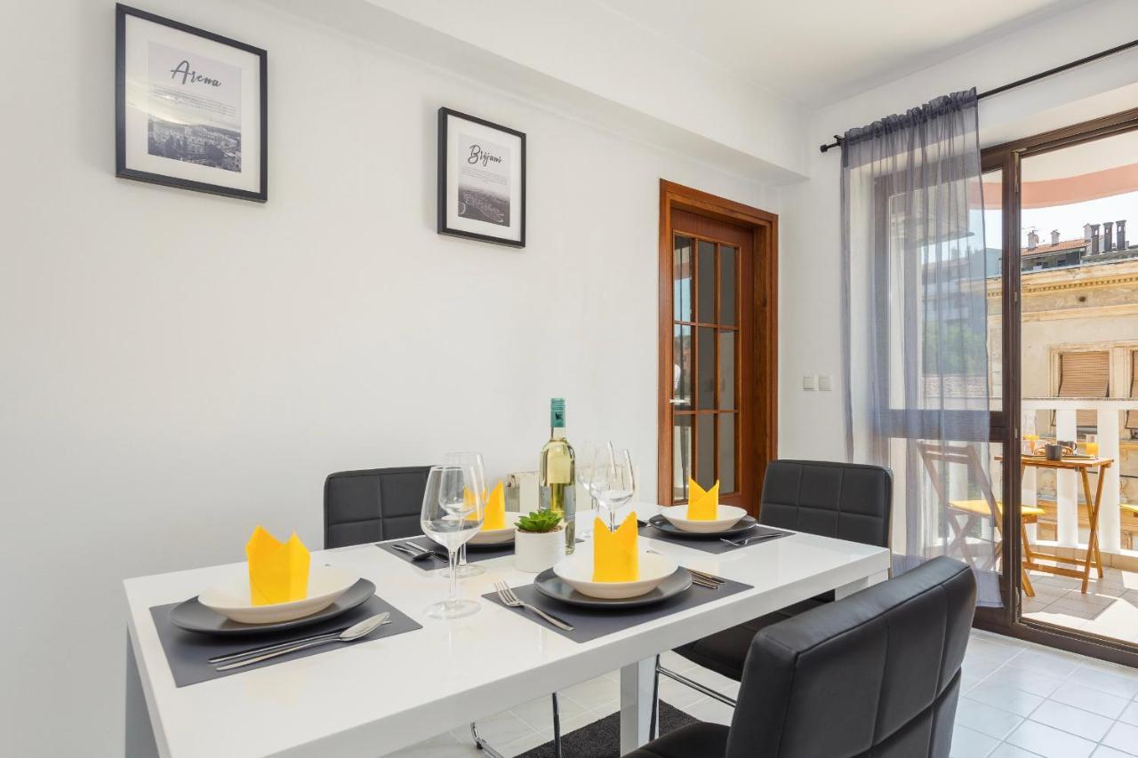 Laveruda Apartment With Balcony And Free Parking Pola Esterno foto